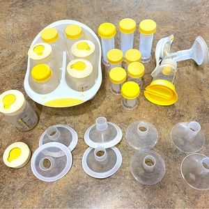 Medela pump accessories and manual pump